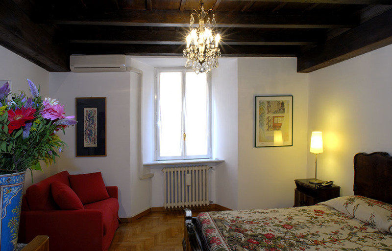 Vecchio 3000 Rome